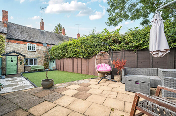 2 Bedroom Terraced House For Sale In Hartwell Road, Ashton, Northamptonshire, NN7