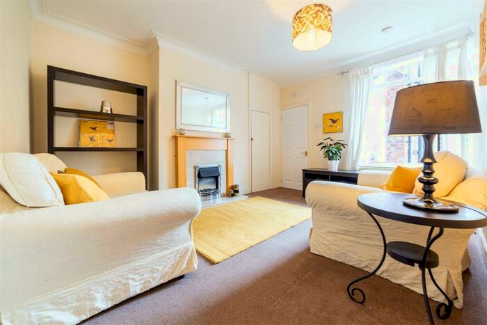 2 Bedroom Flat To Rent In Debdon Gardens, Newcastle Upon Tyne, NE6