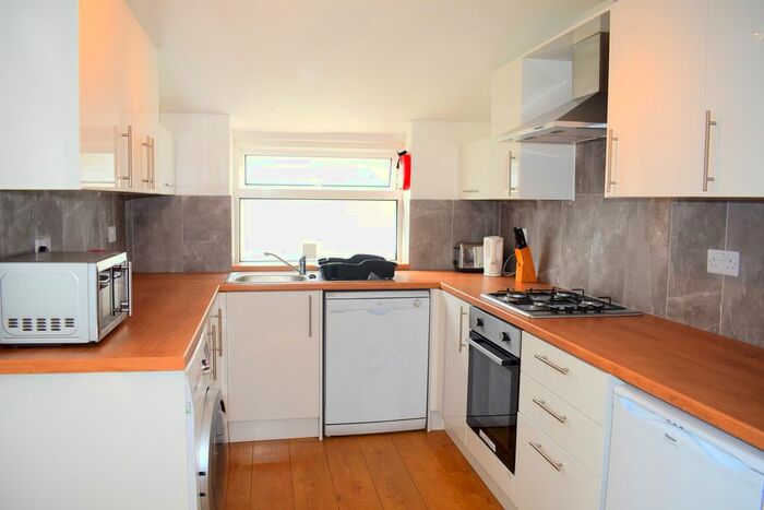 5 Bedroom Terraced House To Rent In Telephone Road, Southsea, Portsmouth, Hampshire, PO4