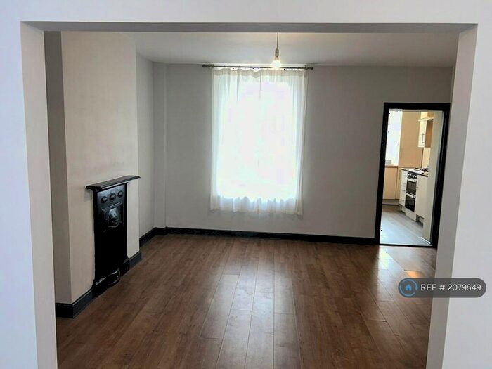 3 Bedroom End Of Terrace House To Rent In Kings Road, Dorchester, DT1