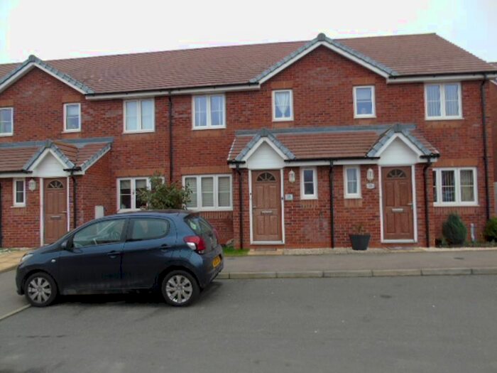 3 Bedroom Terraced House To Rent In St. Declan Close, Nuneaton, CV10