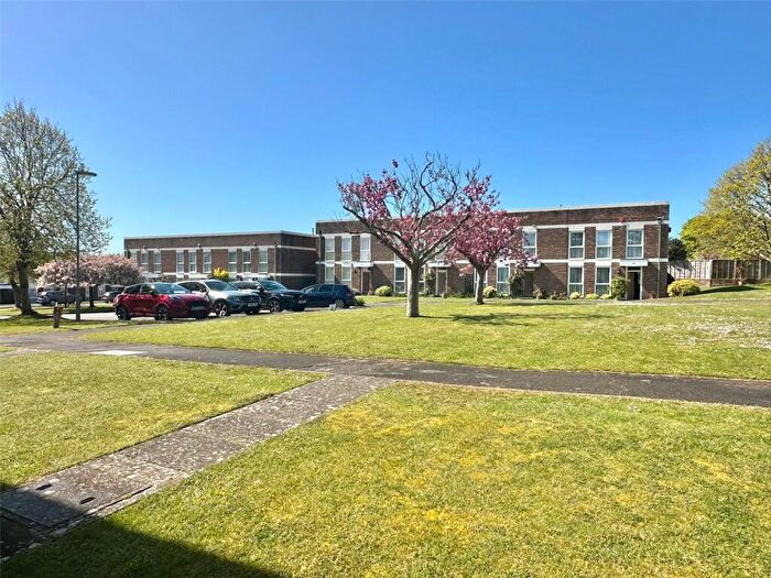 3 Bedroom Terraced House For Sale In Milford Court, Milford On Sea, Lymington, Hampshire, SO41