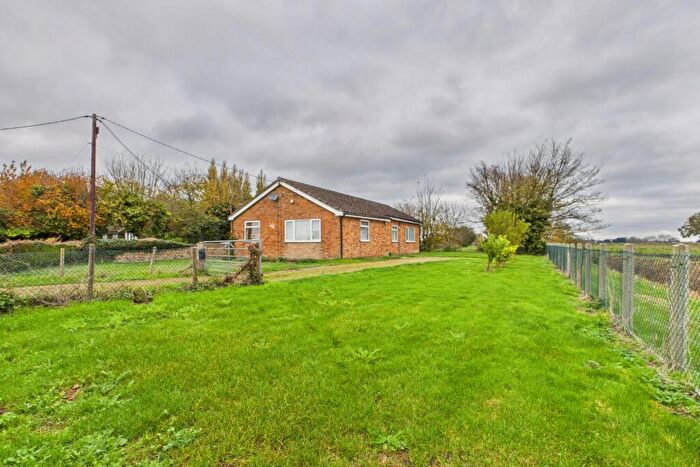 3 Bedroom Bungalow To Rent In Sedge Fen, Lakenheath, IP27