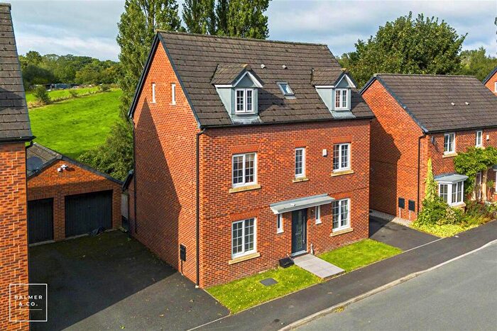 5 Bedroom Detached House For Sale In North Croft, Atherton, M46