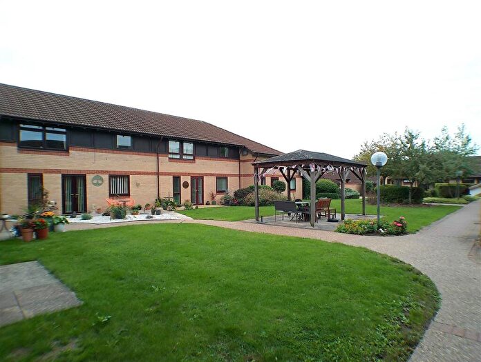 2 Bedroom Apartment For Sale In Harrison Court, Bingham, Nottingham, NG13