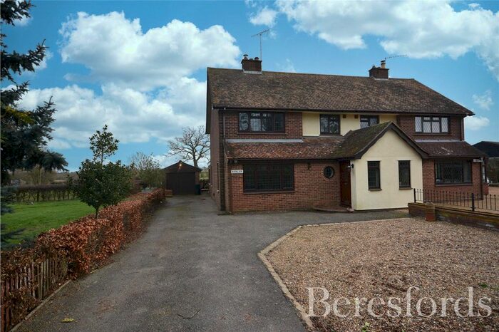 3 Bedroom Semi-Detached House To Rent In Radley Green, Ingatestone, CM4