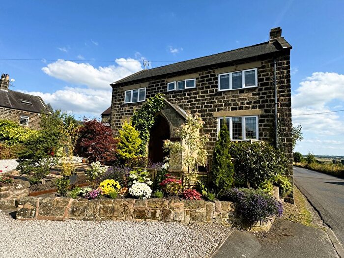 3 Bedroom Country House For Sale In Main Road, Higham, DE55