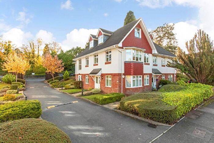 2 Bedroom Maisonette To Rent In Beaufort Lodge, Penwortham Road, South Croydon, CR2