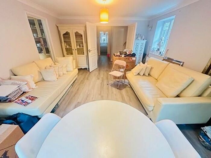 2 Bedroom Flat To Rent In Horsley Road, Streetly, Sutton Coldfield, B74
