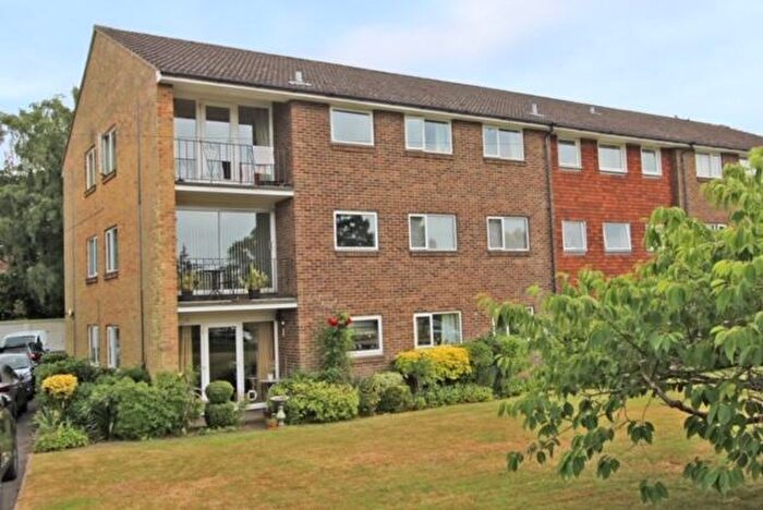 2 Bedroom Apartment To Rent In Hiltingbury, Chandler's Ford, SO53