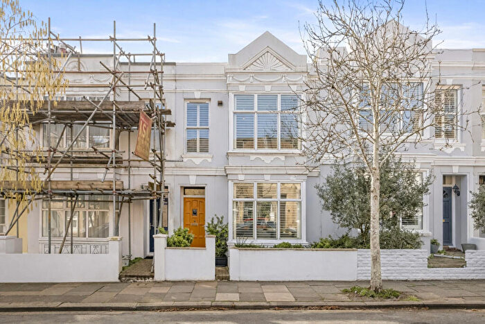 2 Bedroom Terraced House For Sale In Maldon Road, Brighton, BN1