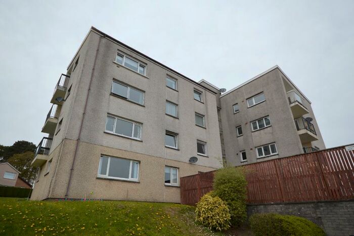 3 Bedroom Flat To Rent In Loch Assynt, East Kilbride, South Lanarkshire, G74