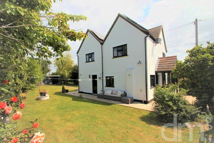 3 Bedroom Detached House For Sale In Colchester Road, Virley, Maldon, CM9