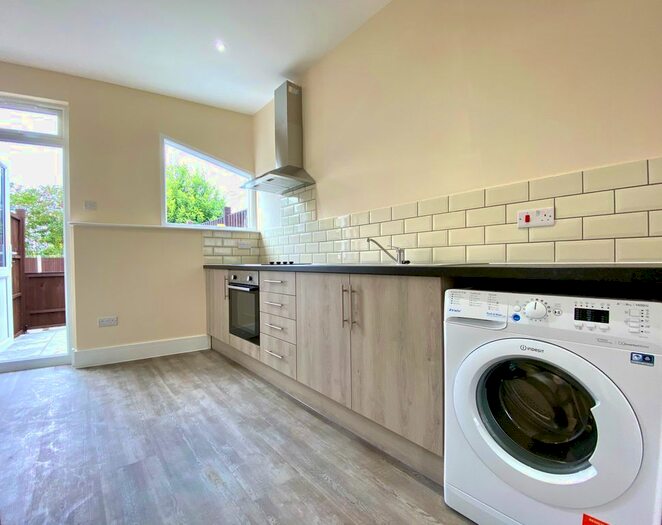 Studio To Rent In Wyndale Avenue, Kingsbury, London, NW9