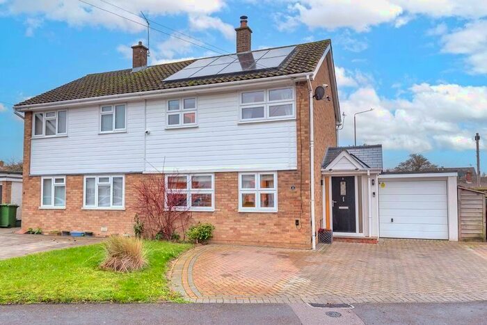3 Bedroom Semi-Detached House For Sale In Oak Road, Five Oak Green, Tonbridge, TN12