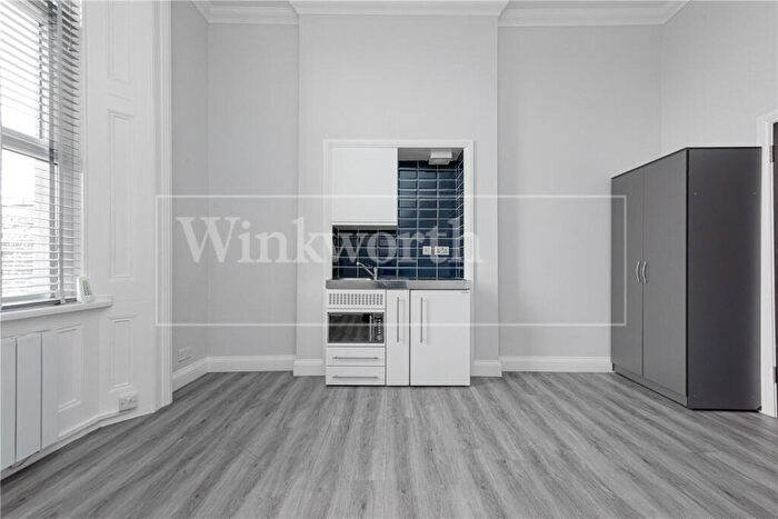 Apartment To Rent In Kilburn High Road, London, NW6