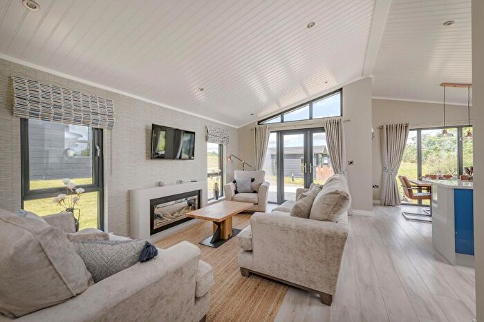 2 Bedroom Lodge For Sale In Oakgrove Tamarack, Doublebois Lodge Escape, Dobwalls, Liskeard, Cornwall, PL14