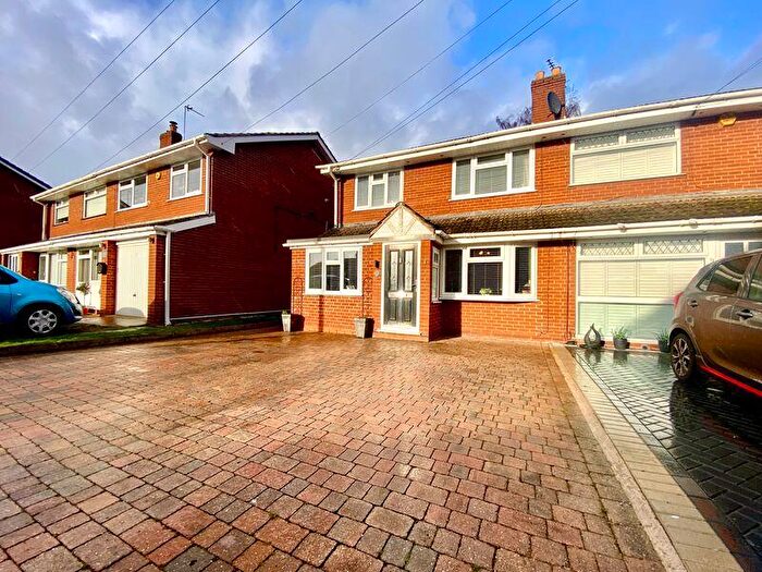 4 Bedroom Semi-Detached House For Sale In Harris Road, Lostock Gralam, CW9