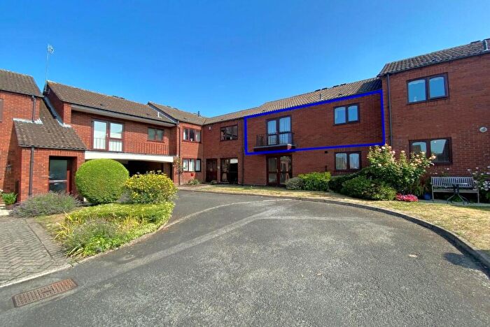 2 Bedroom Flat For Sale In Fredericks Close, Norton, Stourbridge, DY8