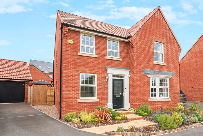4 Bedroom Detached House For Sale In Stawell Road, Bishops Lydeard, Taunton, TA4
