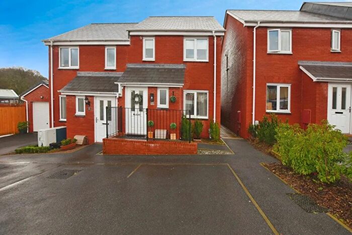 2 Bedroom End Terrace House For Sale In Roedeer Close, Bradley Barton, Newton Abbot, Devon., TQ12