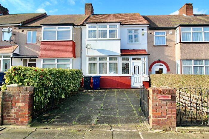 3 Bedroom Terraced House For Sale In Mornington Road, Greenford, UB6