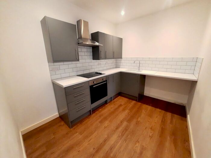 2 Bedroom Flat To Rent In Charlton House, Teignmouth, Devon, TQ14