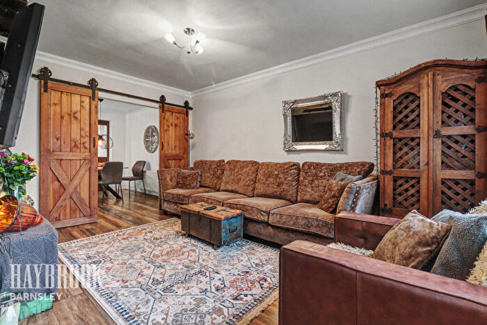 3 Bedroom Semi-Detached House For Sale In Moor Ley, Birdwell, S70