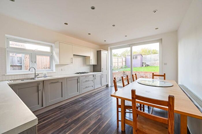 5 Bedroom House To Rent In Westbury Road., Bounds Green, London, N11