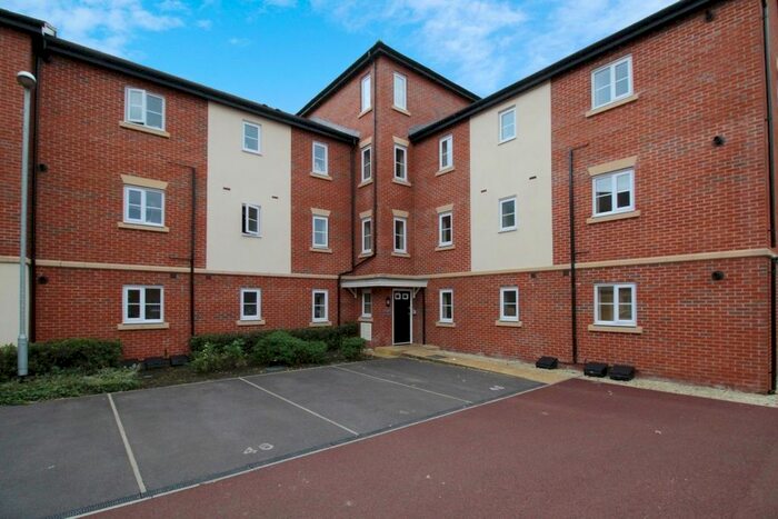 2 Bedroom Flat To Rent In Bath Vale, Congleton, Cheshire CW12