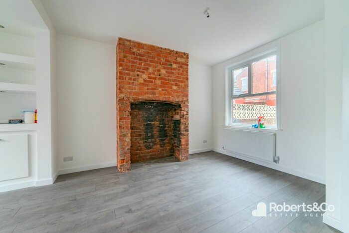 3 Bedroom End Of Terrace House To Rent In Queen Street, Lostock Hall, Preston, PR5