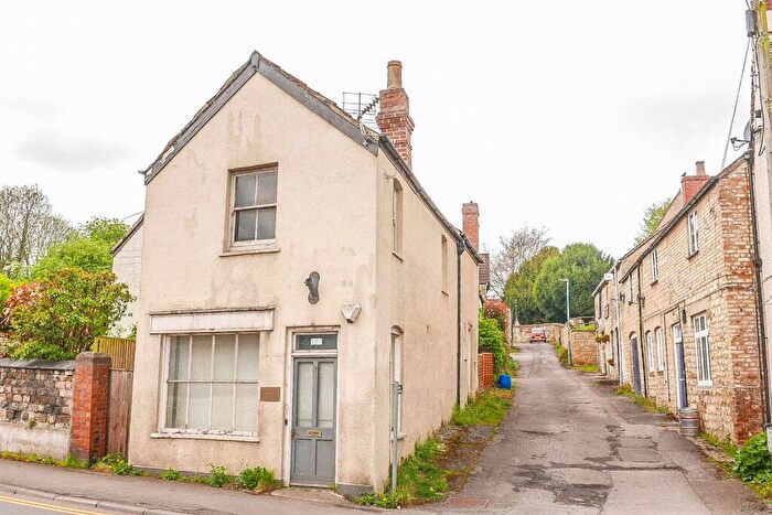 1 Bedroom Semi-Detached House For Sale In High Street, Cam, GL11