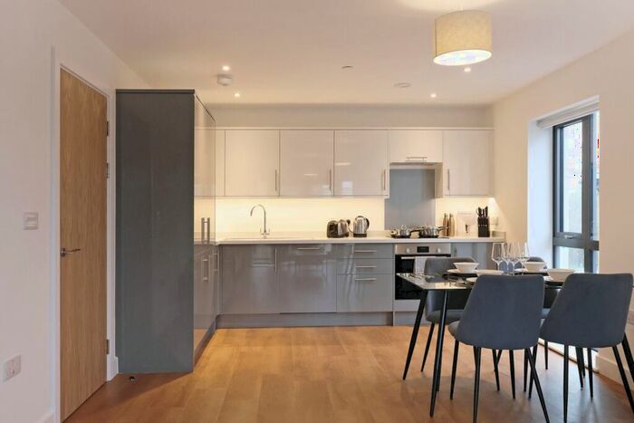 2 Bedroom Flat To Rent In The Cavalry, Wokingham, RG2