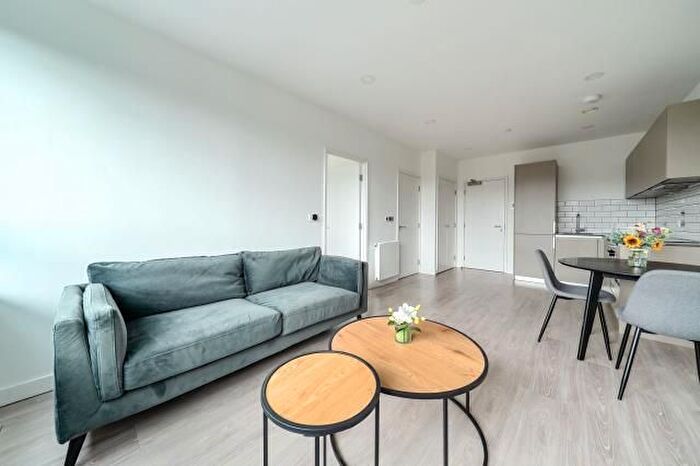 1 Bedroom Flat To Rent In Flat Platform, Market Street, Bracknell, RG12