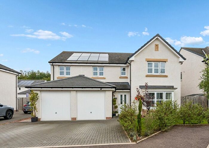 5 Bedroom Detached House For Sale In Young Road, Dunblane, Stirlingshire, FK15