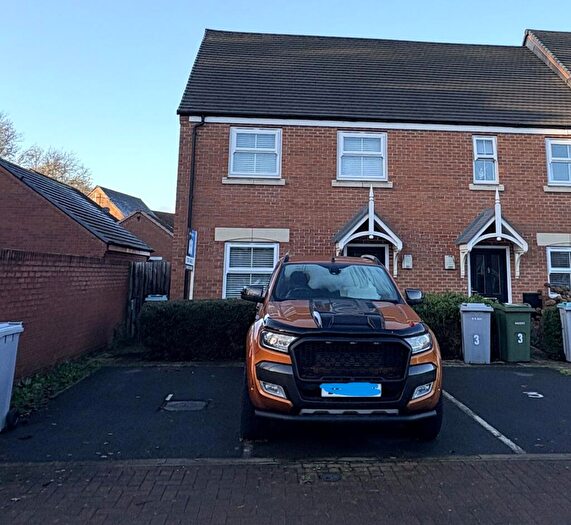 3 Bedroom End Of Terrace House For Sale In Clover Gardens, Coddington, Newark, NG24