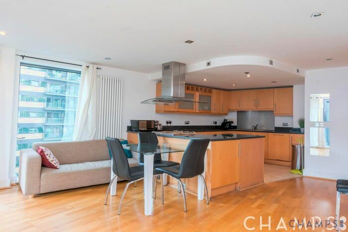 2 Bedroom Flat For Sale In , Millharbour, London, E14