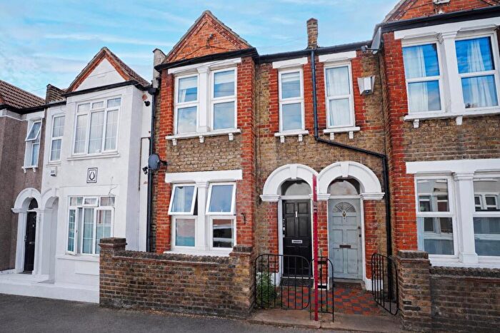3 Bedroom House For Sale In Highclere Street, Sydenham, London, SE26