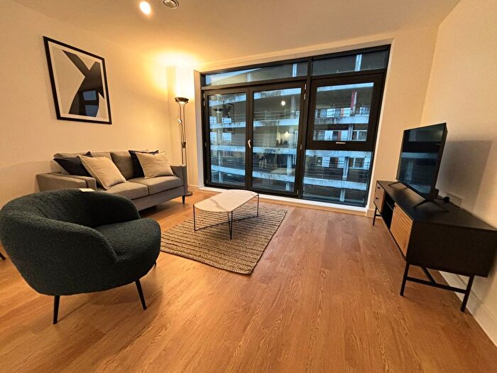 1 Bedroom Flat To Rent In Furness Quay, Salford, M50