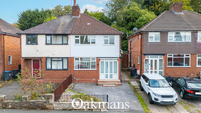 3 Bedroom Semi Detached House For Sale In Nigel Avenue, Birmingham, B31