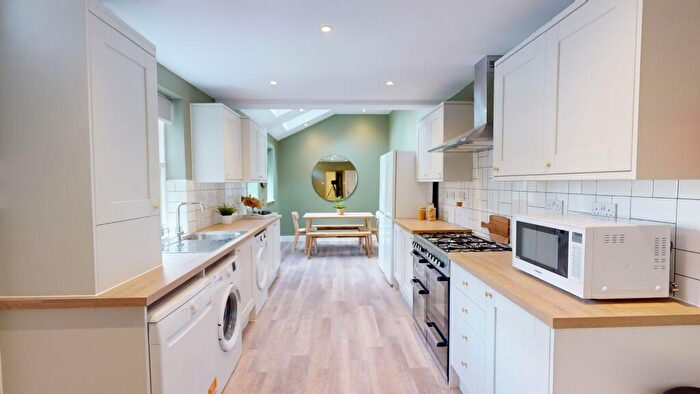 7 Bedroom House To Rent In Albert Grove, NG7
