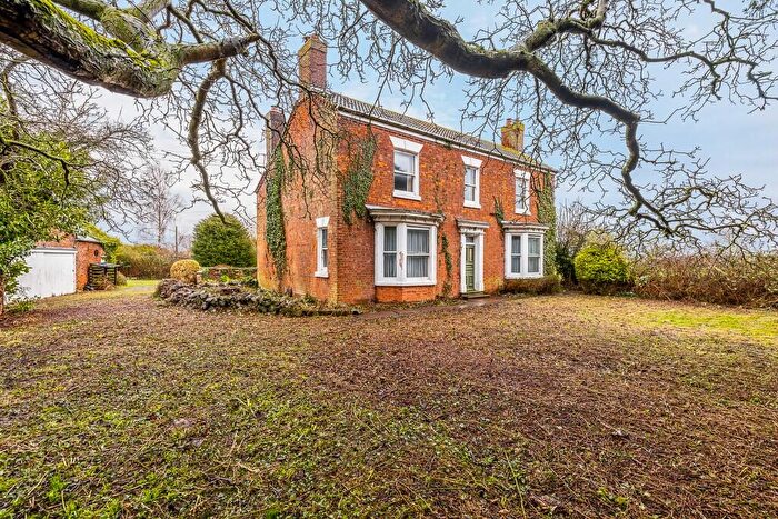 4 Bedroom Detached House For Sale In Old Main Road, Old Leake, Boston, PE22