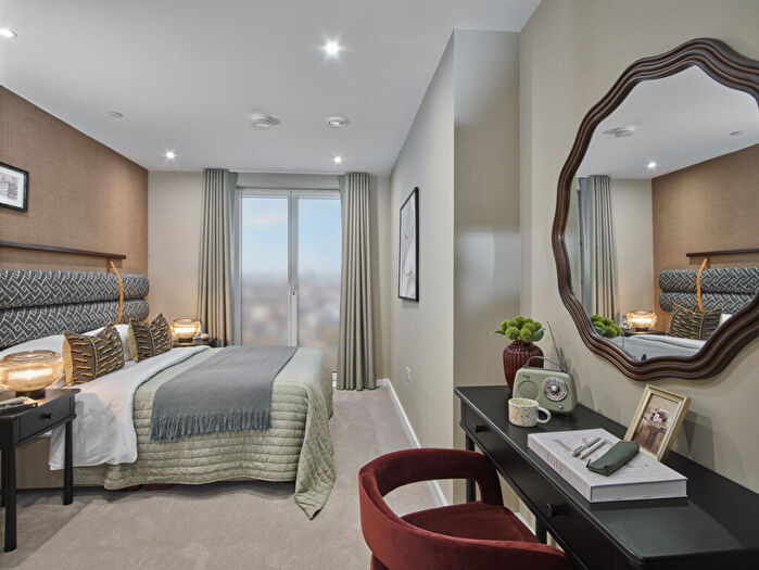 2 Bedroom Apartment For Sale In Fielders Quarter Fielders Crescent Barking London, IG11