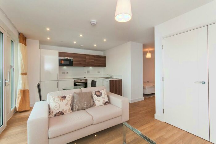 Studio To Rent In Marner Point, No The Avenue, Bromley-by-Bow, E3