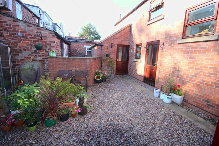 2 Bedroom Detached House To Rent In Tadcaster Road, York, YO24