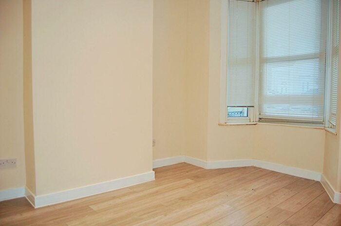 2 Bedroom Property To Rent In May Road, Gillingham, ME7