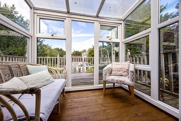 2 Bedroom Detached House For Sale In The Street, Bramber, BN44