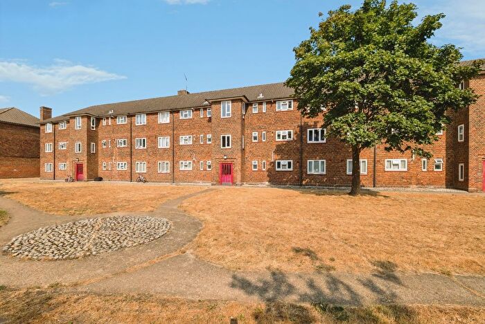 3 Bedroom Flat For Sale In Cranell Green, South Ockendon, Essex, RM15