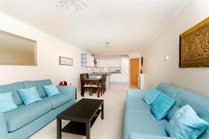 2 Bedroom Apartment To Rent In Manor Road, Harrow, HA1