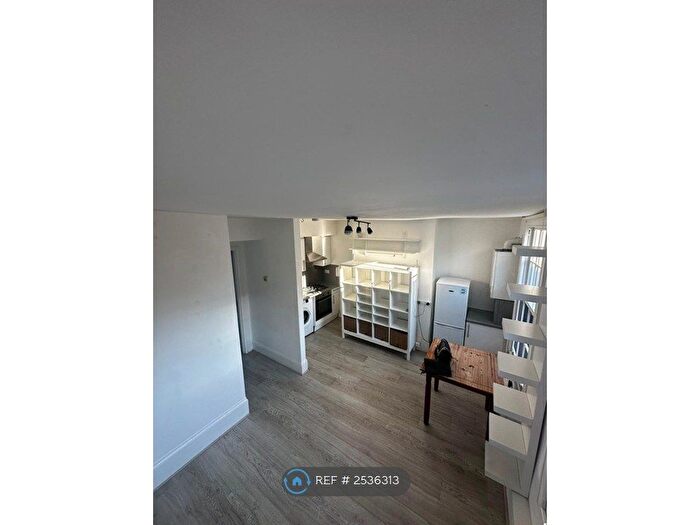 1 Bedroom Flat To Rent In Deptford High Street, London, SE8